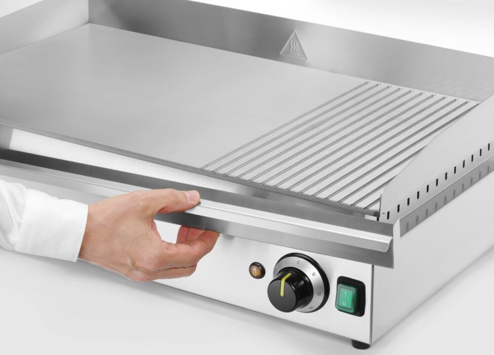 Kepimo paviršius-grilis, 1/3 briaunota, HENDI, Kitchen Line, 220-240V/3500W, 697x474x(H)241mm