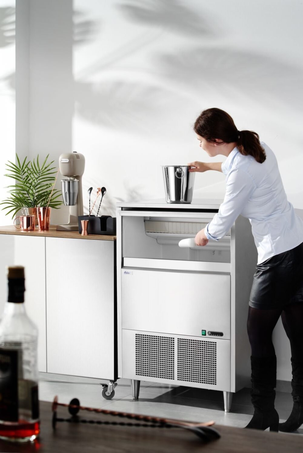 Ledo kubelių gaminimo aparatas, Arktic, 220V/900W, 730x600x(H)1136mm