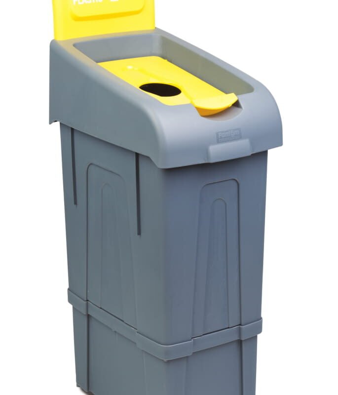 RECYCLNIG WASTE BIN PLASTIC