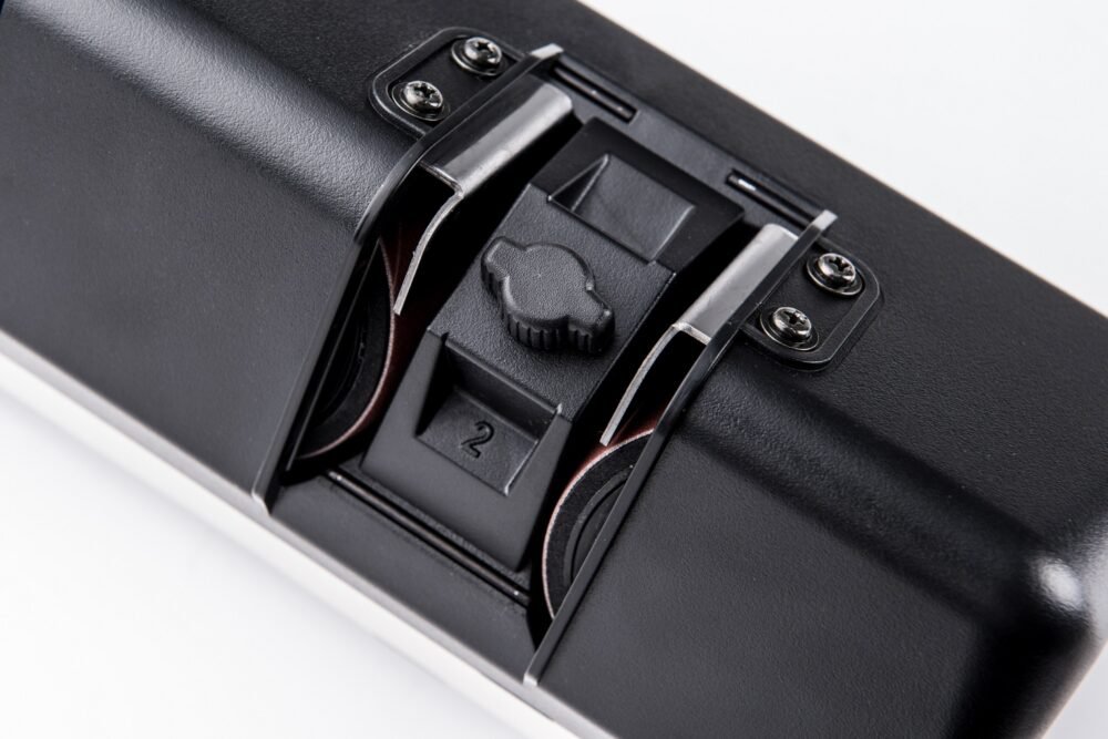 ELECTRIC KNIFE SHARPENER