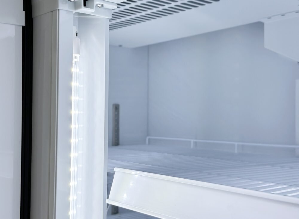 REFRIGERATOR 2 GLASS DOORS FCU-750